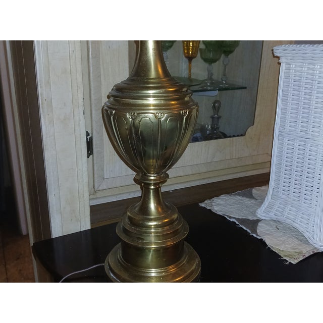 Contemporary 1970s Brass Urn Style Stiffel Table Lamp With Silk Tassels Shade For Sale - Image 3 of 7