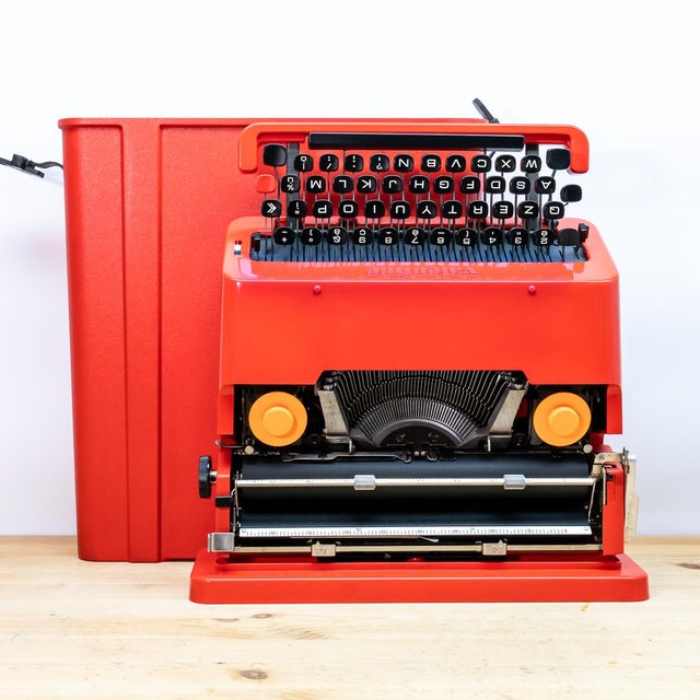 Olivetti Valentine Typewriter, 1970 For Sale - Image 12 of 12