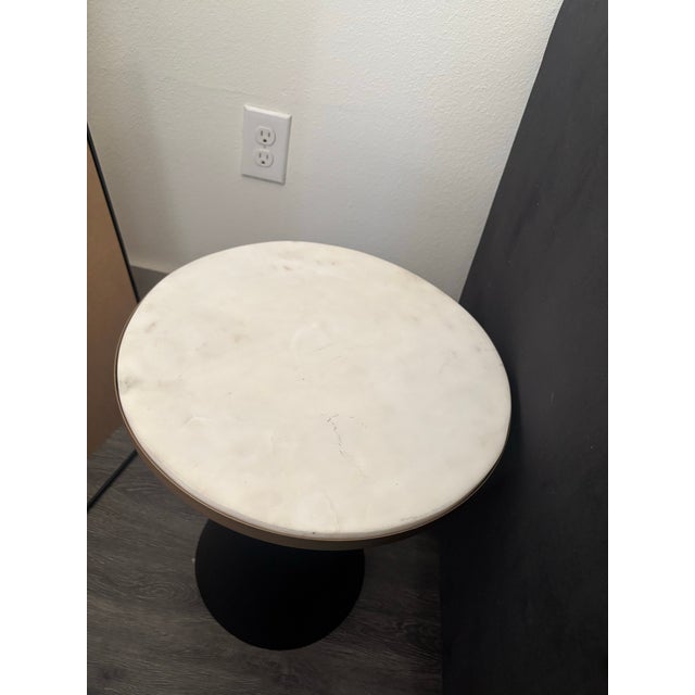Abstract Marble Coffee RoundTable Set - End Table Set For Sale - Image 3 of 4