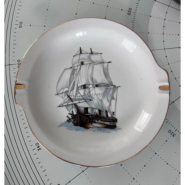 A gorgeous dish framed in gold for your cigar loving, summer season, party guests, or for use as a table-top cache for...