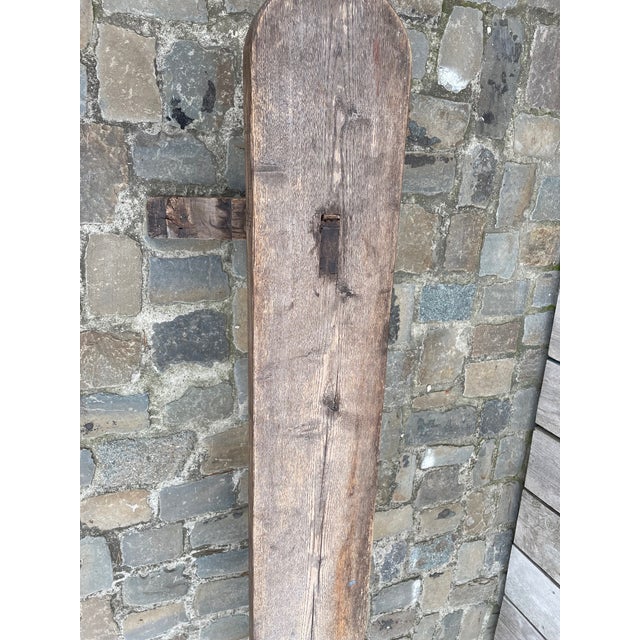 Farm Tan Oak Bench, in Good conditions. Designed 1890 to 1919