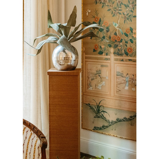 Named for the essential naturalist herself, the Bessette Pedestal carries that same effortless confidence. Understated,...