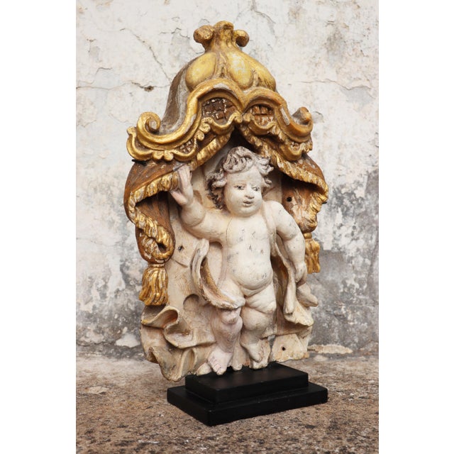 Baroque Cherub Angel Within a Baldachin, 18th Century, Portuguese Baroque For Sale - Image 3 of 15