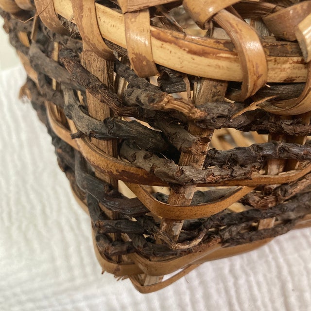Mid 20th Century Vintage 11” Hand-Woven Grapevine Gathering Basket - Signed Br For Sale - Image 5 of 12