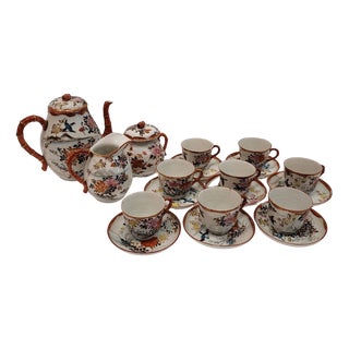 Tea Set in Kutani Porcelain, Japan, 19th Century, Set of 19 For Sale