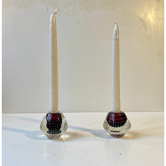 Glass Scandinavian Modern Purple Glass Candleholders attributed to Eystein Sandne for Magnor, 1960s, Set of 2 For Sale - Image 7 of 7