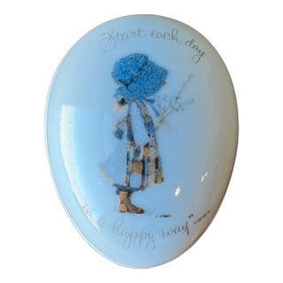 Vintage 1970's Holly Hobbie Egg Trinket Porcelain Box "Start Each Day in a Happy Way" Made in Japan For Sale