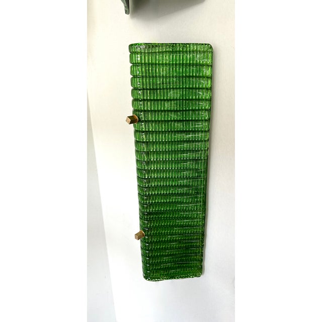 Mid-Century Modern Contemporary Pair of Brass and Green Folded Leaf Murano Glass Sconces, Italy For Sale - Image 3 of 12