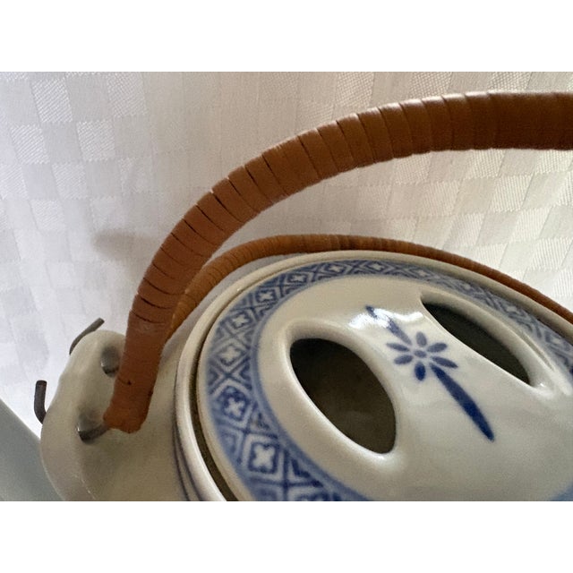 1970s Chinese Rice Grain Porcelain Tea Pot For Sale In Lexington, KY - Image 6 of 15