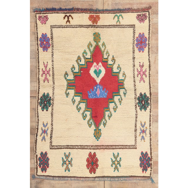 Vintage Azilal Moroccan Rug, 05'03 X 07'05 For Sale - Image 10 of 10
