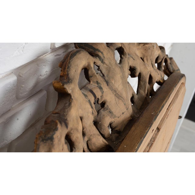 Wood Large Antique Style Giltwood Wall Mirror with Neo-Classical Crest, 1960s For Sale - Image 7 of 11