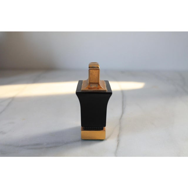 1960s Hollywood Regency Style Black and Gold Tone Table Lighter W/ Greek Key Detail For Sale - Image 5 of 11
