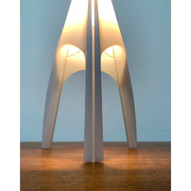 Vintage Italian Arcadia Tripod Table Lamp from Martini Illuminazione For Sale - Image 5 of 18