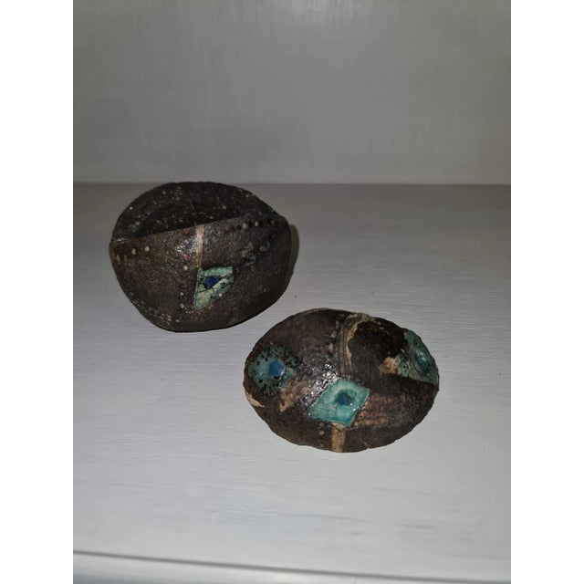 Mid-Century Rounded Earthenware Box, in Very Good conditions. Designed 1950 to 1959