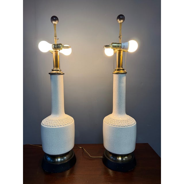 1950s 1950s Pair of Italian Crackle-Glazed Ceramic Table Lamps With Rosettes, Mid-Century For Sale - Image 5 of 9