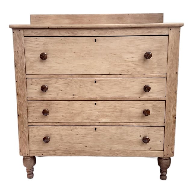 19th Century Scrubbed Pine Chest of Drawers For Sale