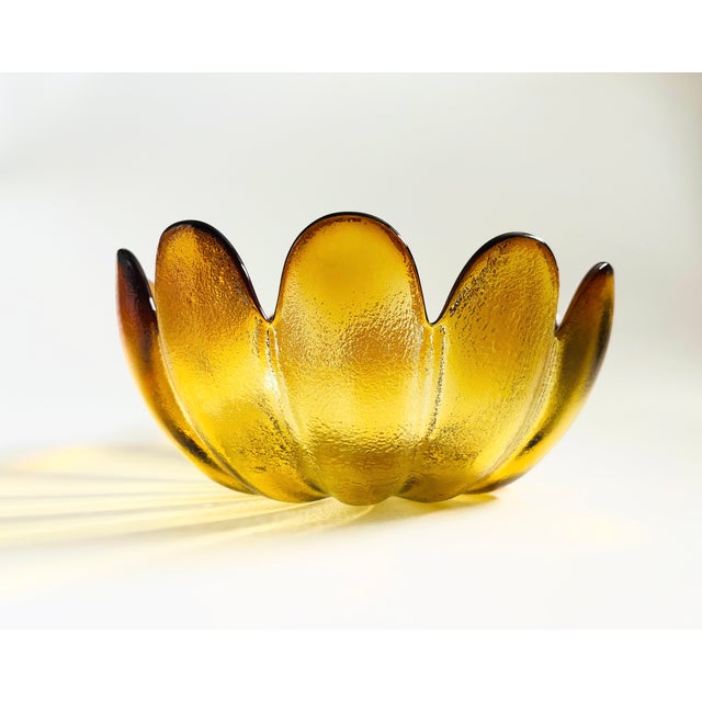 Mid-Century Modern Mid 20th Century Mid Century Modern Glass Lotus Petal Salad Bowl by Indiana Glass For Sale - Image 3 of 7