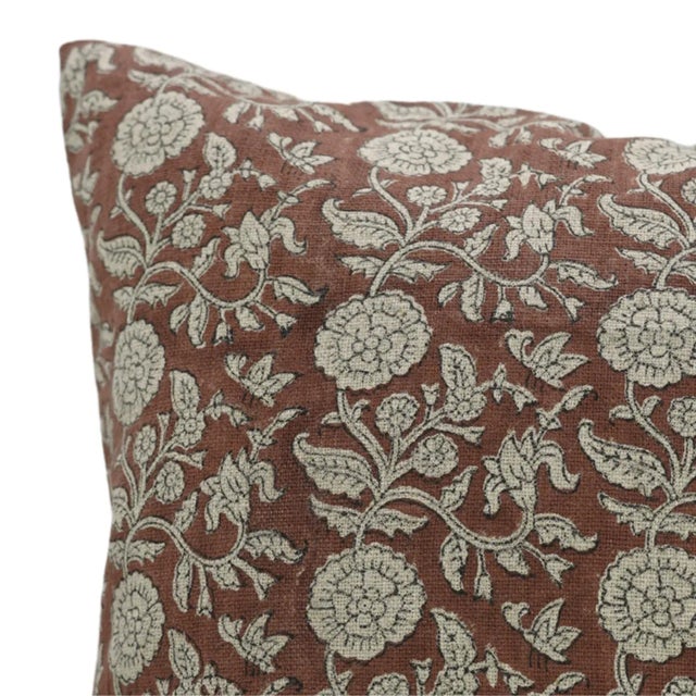 Farmhouse Floral Block Print Cushion Cover for Home Decor Thick Linen 22x22 Inch- Shillong For Sale - Image 3 of 4