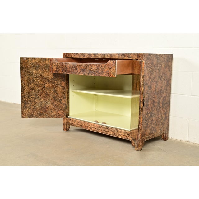 Henredon Mid-Century Hollywood Regency Chinoiserie Faux Tortoise Shell Bar Cabinet, Circa 1970s For Sale In South Bend - Image 6 of 15
