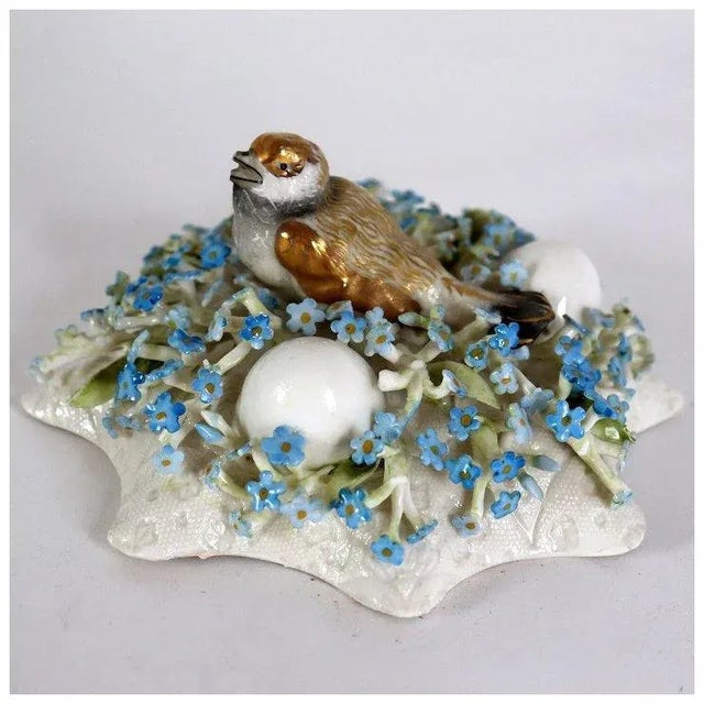 German Schierholz Plaue Porcelain Floral Chickadee Bird's Nest Box Lid For Sale - Image 10 of 12