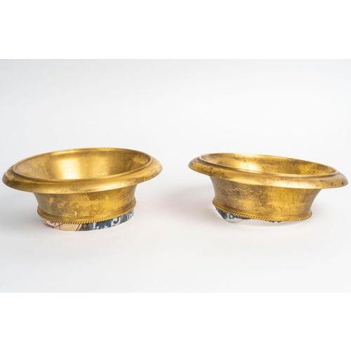 Pair of gilt bronze vase tops, Napoleon III period, 19th century. H: 7cm, D: 23cm