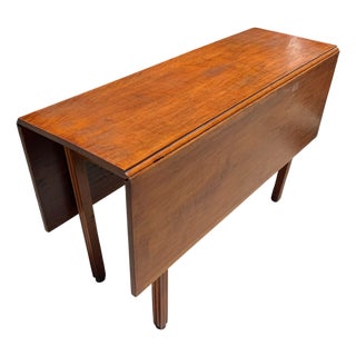 Antique 18c American Chippendale Massachusetts Drop Leaf Gate Leg Table For Sale