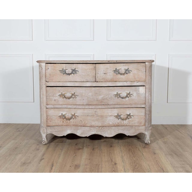 French 18th Century French Louis XV Bleached Oak Curved Commode with Parquet Top For Sale - Image 3 of 9