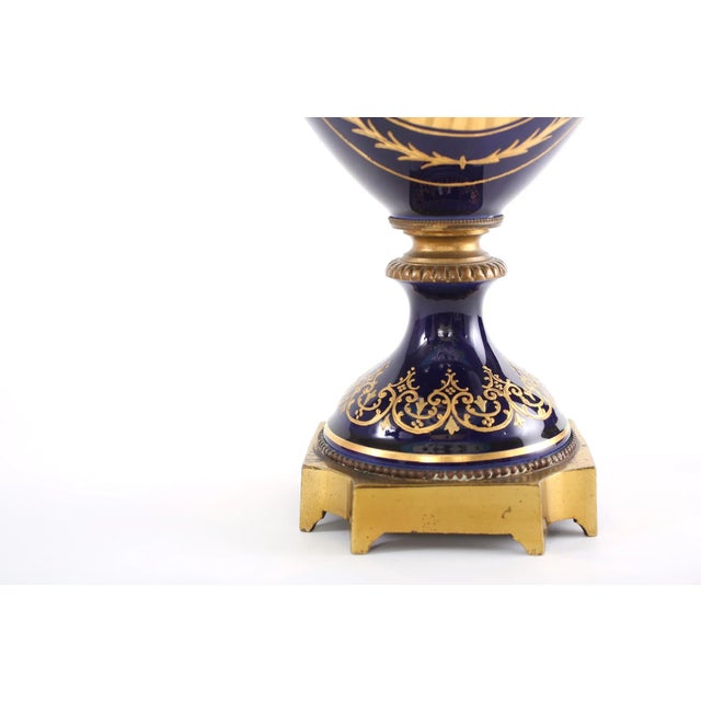 Mid 19th Century Bronze Mounted / Sèvres Porcelain Covered Urn For Sale - Image 10 of 13