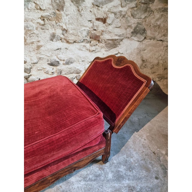 Wood Antique Louis XV French Adjustable Beechwood Frame Daybed, 1920s For Sale - Image 7 of 18