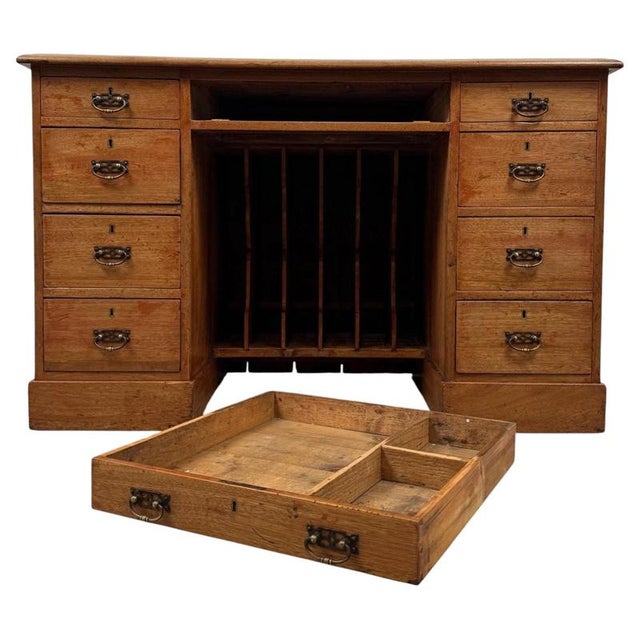 19th Century English Pine Kneehole Desk with Nine Drawers For Sale - Image 3 of 13