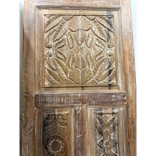 Antique Whitewashed Hand-Carved Wooden Door – Rustic Hinged or Sliding Barn Door 80x30 For Sale In Orlando - Image 6 of 8