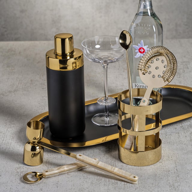 Contemporary Marzell Mixologist Cocktail Shaker, Large For Sale - Image 3 of 3