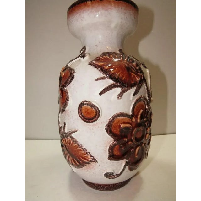 Vintage Italian Abstract White & Red Pottery Flower Vase For Sale - Image 4 of 11