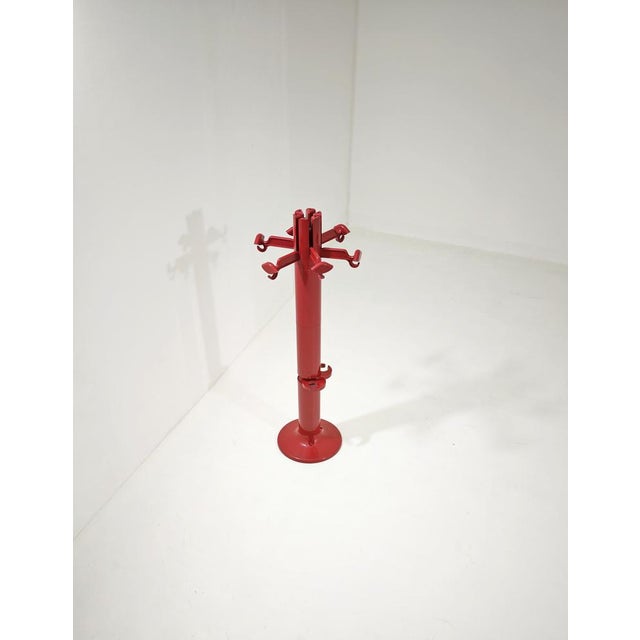 Red Plastic Planta Italia Model Coat Hanger by Giancarlo Piretti for Anonima Castelli, 1972 For Sale - Image 10 of 18