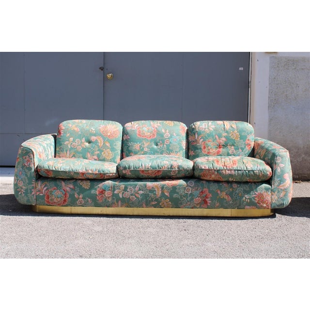 Silk and Brass Sofa in the style of Guglielmo Ulrich For Sale - Image 4 of 5