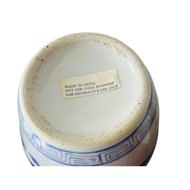 Pair of Vintage Chinese Blue & White Porcelain Ginger Jars With Lids | Chinoiserie Lotus & Bird Motif | Hand-Painted Cobalt Decor For Sale - Image 9 of 9