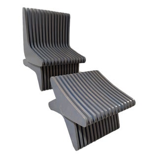 Postmodern Sculptural Slatted Lounge Chair and Matching Ottoman in Charcoal Gray, Circa 1990s For Sale