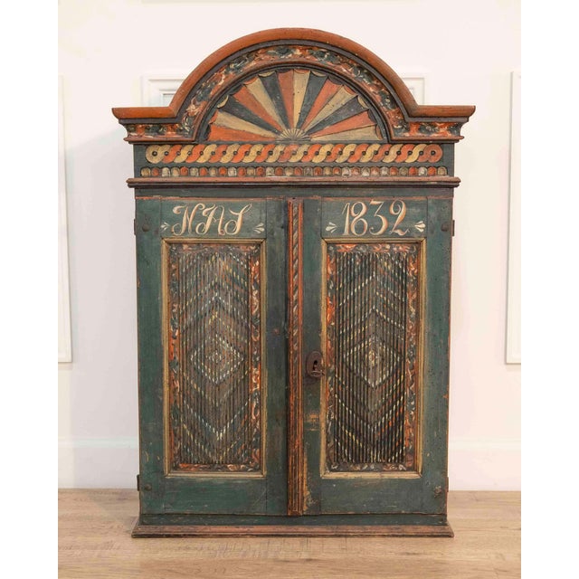 19th Century Painted Skåne Wall Cabinet with Reeded Doors, Sweden For Sale - Image 4 of 14