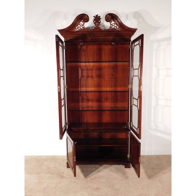 Kindel Winterthur Collection Mahogany 2 Piece Display Curio Cabinet Breakfront For Sale - Image 18 of 18