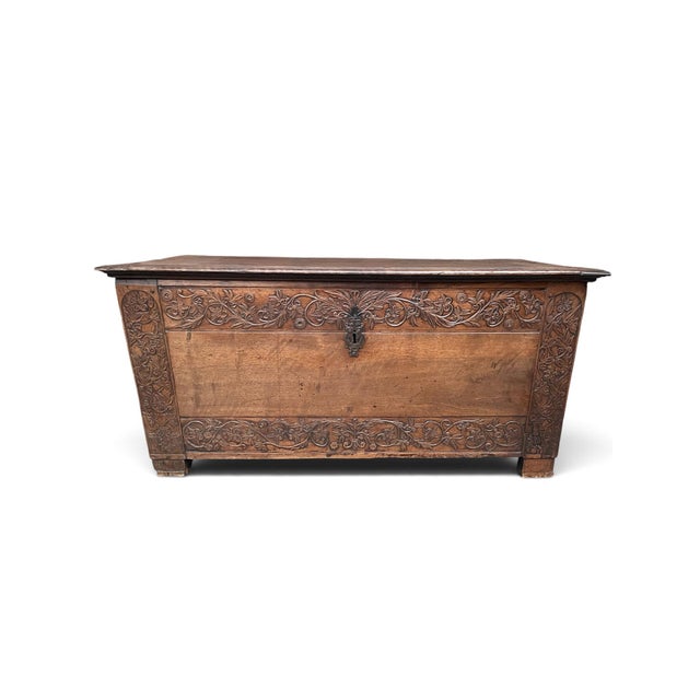 Red Antiquen Italian Cassone in Cypress Wood, 1550s For Sale - Image 8 of 8
