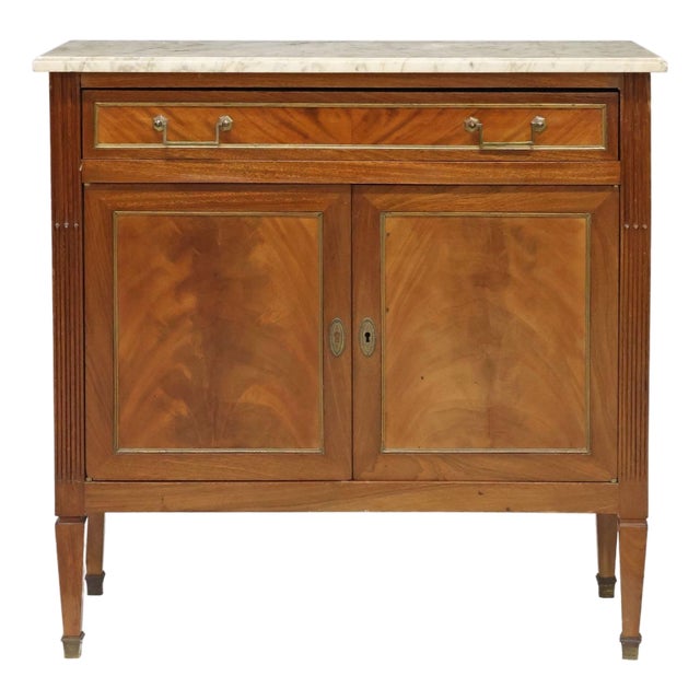 Early 20th Century French Louis XVI Style Flame Mahogany Sideboard or Buffet For Sale