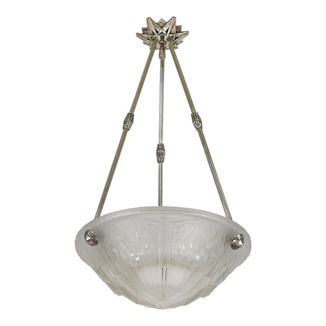 P. Maynadier French Art Deco Pendant Chandelier Circa 1930 - Frosted Glass & Nickeled Bronze For Sale