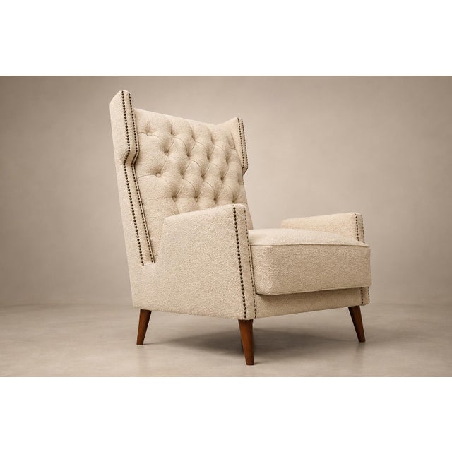 Brazilian Modern Armchair in Hardwood & Warm Oatmeal Bouclé by Giuseppe Scapinelli, 1950s For Sale - Image 15 of 18