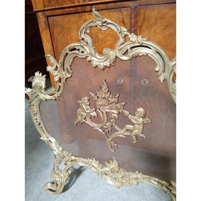 Large Gilt Bronze Fireplace Screen with Putti and Openwork Rocaille Decor For Sale - Image 4 of 7