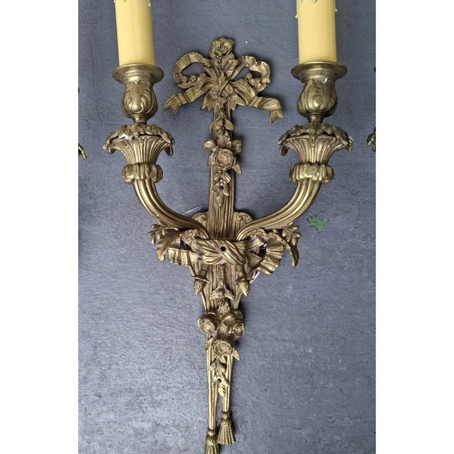 C1900 Antique French Louis XVI Gold Bronze Ribbon, Tassel, Fruit Detailed Wall Sconces Set of 4 For Sale - Image 11 of 18