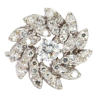 Flower Shaped 18k White Gold Diamond Ring - Size 5.75 For Sale