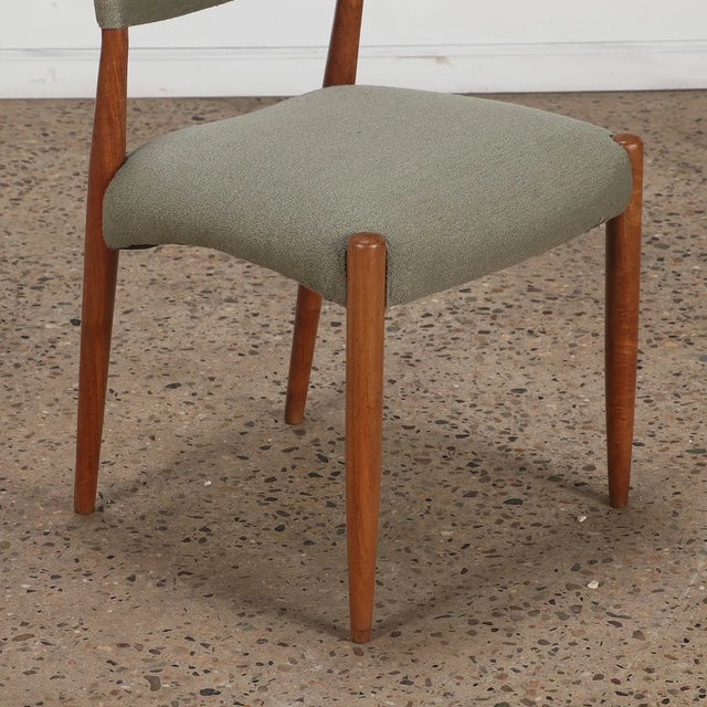 (6) Walnut Side Chairs c.1960 For Sale - Image 4 of 5