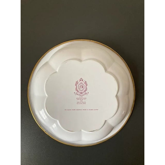 English Victorian Red Roses Toleware Bowl, Plate or Tray by Daher- Large For Sale - Image 4 of 12