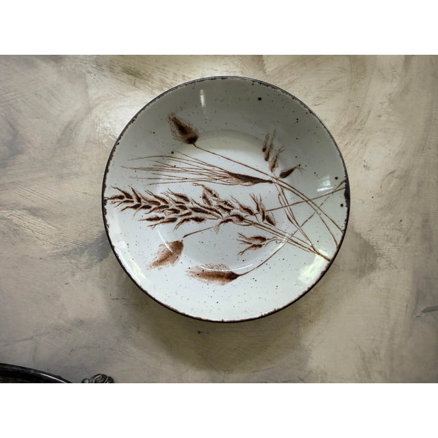 1970s Set of Fourteen (14) Midwinter Wild Oats Stonehenge Bowls, Made in England, Wedgwood Group, Rustic Farmhouse Dinnerware For Sale - Image 9 of 12