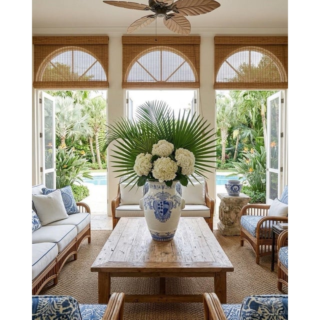 Italian Majolica Medici Crest Vase For Sale - Image 10 of 12